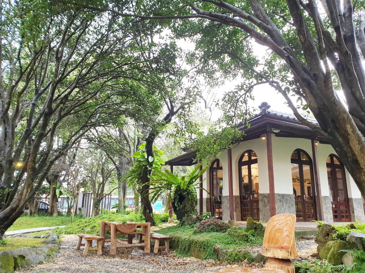 ▲連鎖現烘咖啡品牌cama café旗艦品牌門市正式營運，是歷時2年的籌備，投入百位專業人力，斥資千萬打造的老屋重生景觀餐廳。（圖／記者許家禎攝，2019.11.18）