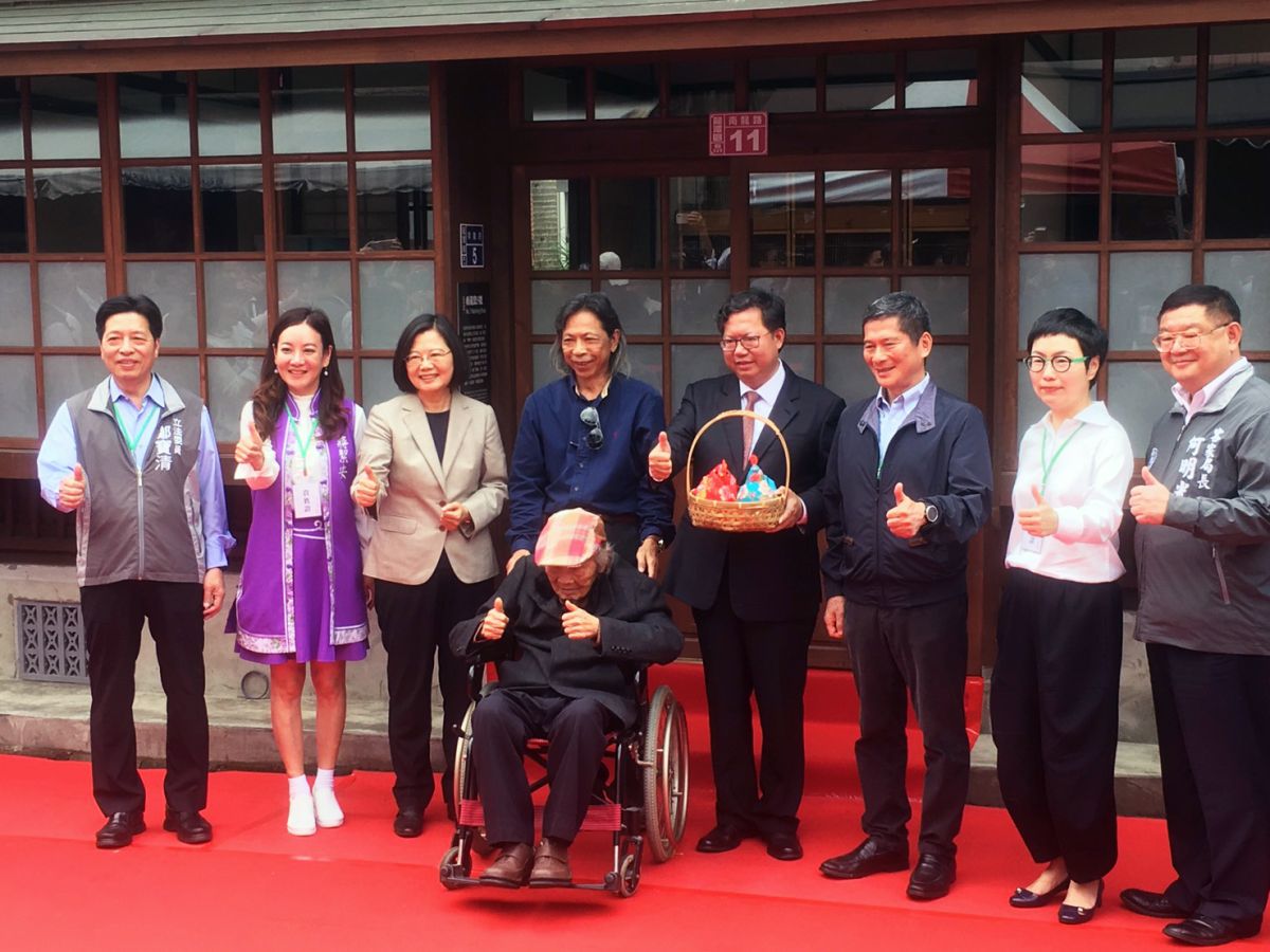 ▲以台灣文學之母鍾肇政為名，桃園市政府辦理「桃園鍾肇政文學獎」邁入第5屆，將於11月23日在市府文化局1樓大廳舉行「2019桃園鍾肇政文學獎」頒獎典禮。（圖／資料照片）