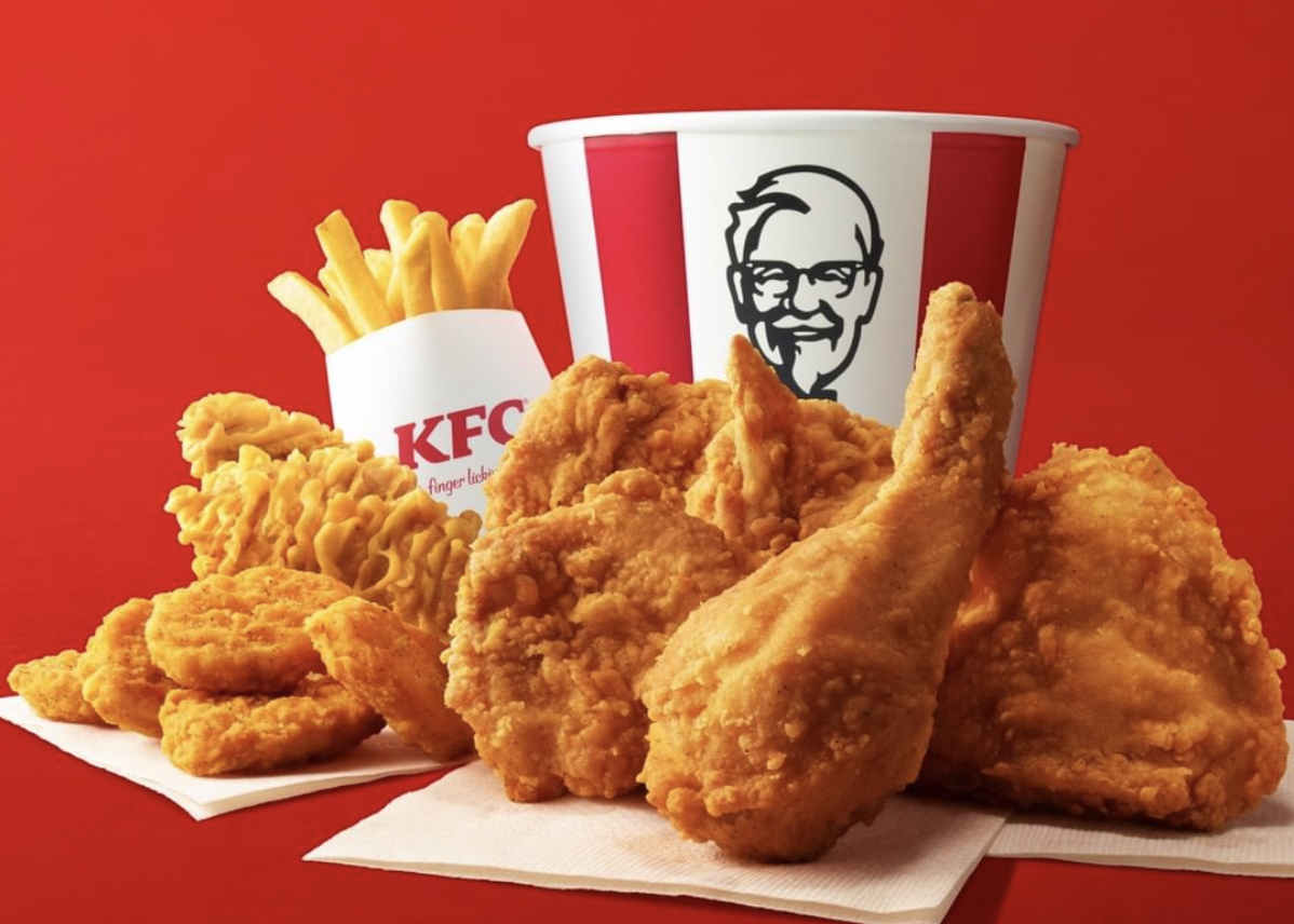 連鎖速食店在不同國家會推出各種特色菜單，而許多饕客為了品嚐各國特色菜單，就算出過都要拜訪這處處都吃得到的美味 (IG:kfc_japan)