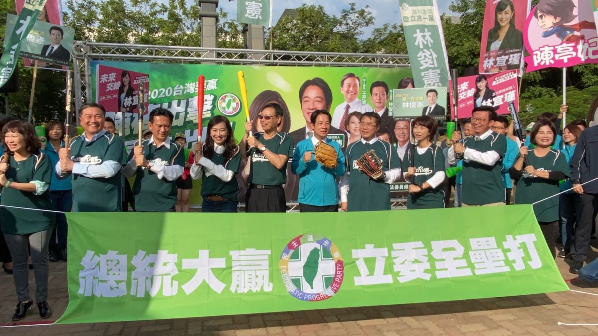 ▲民進黨6位台南立委候選人20日聯合登記，賴清德表示，只要台灣贏，就沒人輸。（圖／記者陳聖璋攝，2019.11.20）