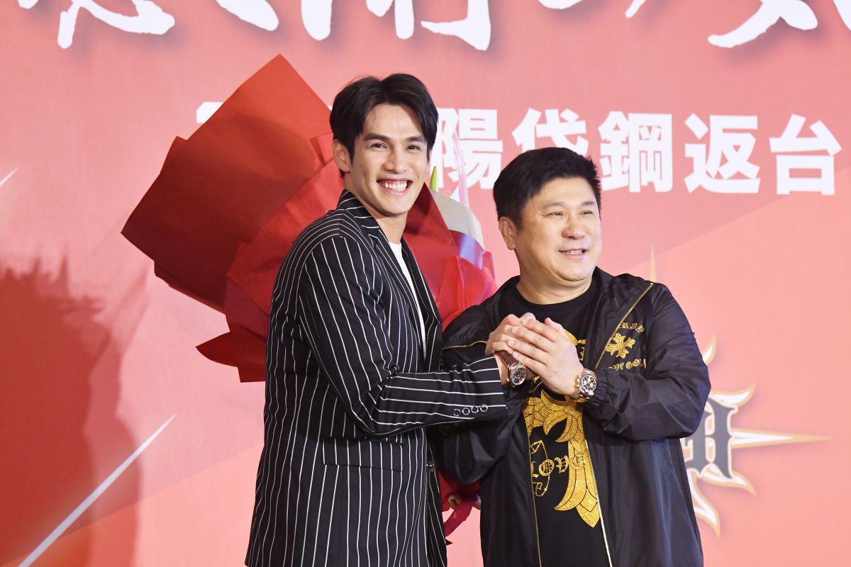 旅日球星陽岱鋼和藝人胡瓜。（圖／葉政勳攝）