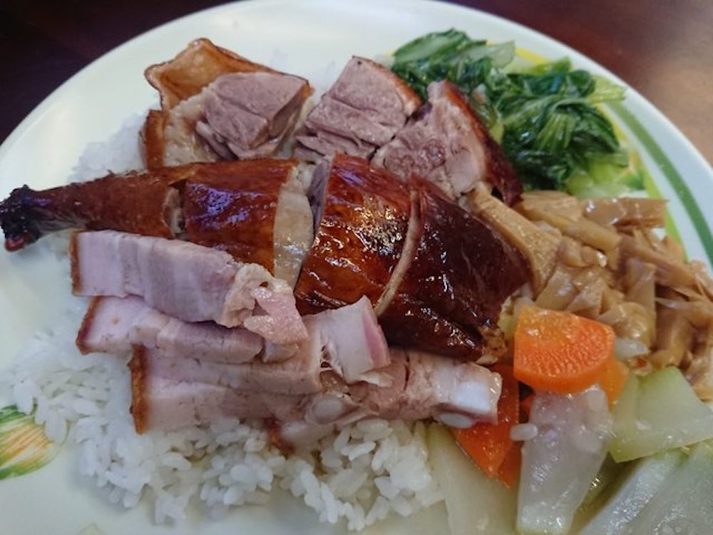 ▲有網友在 PTT 八卦版表示，燒臘真是世界上最偉大的發明之一，好奇提問雙北「燒臘之王」是哪一間？貼文立刻引發熱議，饕客們紛紛公開口袋名單。（圖／翻攝自 PTT ）
