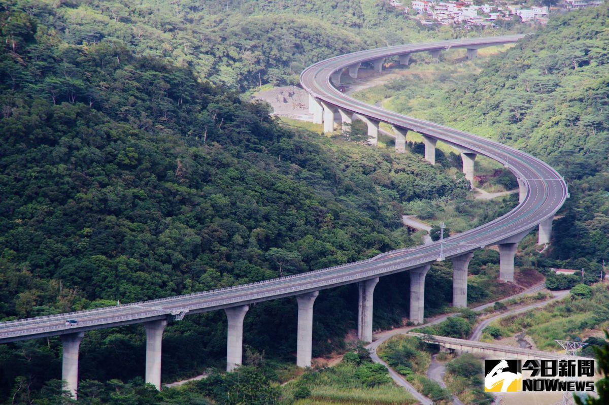 ▲被譽為台灣最美公路，台 9 線南迴公路拓寬改善後續計畫將於 12 月下旬全線通車。（圖／記者陳致宇攝, 2019.11.22）