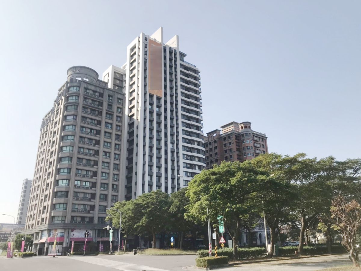 ▲高雄楠梓區房價相對便宜，吸引年輕人口購屋移居，致使申貸量較多。（圖／信義房屋提供）