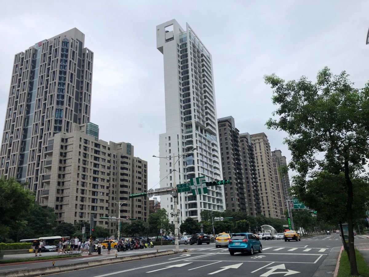 ▲有錢人平均每5年換屋一次，比一般普通老百姓換車還頻繁。（圖／信義房屋提供）