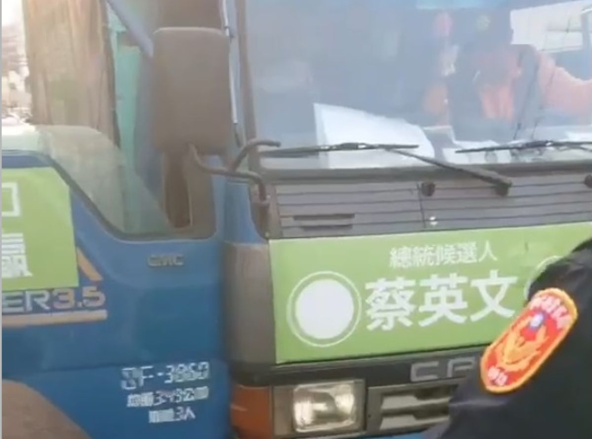 ▲張麗善指控綠營利用宣傳車及網路散播不實謠言。（圖／雲林縣政府提供）