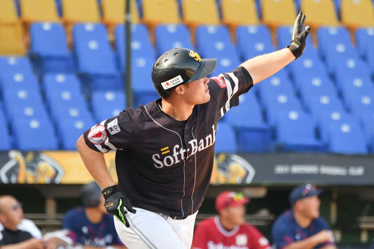 ▲軟銀砂川理查在冬季聯盟敲出特大號全壘打。（圖／中職提供）