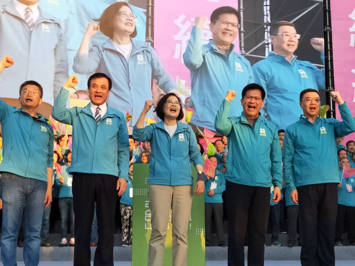 ▲蔡英文總統成立台中競選總部，蔡英文強調，2020台灣要贏，台中先贏。 (圖／柳榮俊攝2019.11.24)