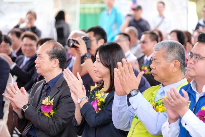 ▲立委洪慈庸表示，看到香港選舉這樣的結果相當鼓舞人心，代表人民希望未來是由香港人民來做主的決心。 (圖／柳榮俊攝2019.11.25)