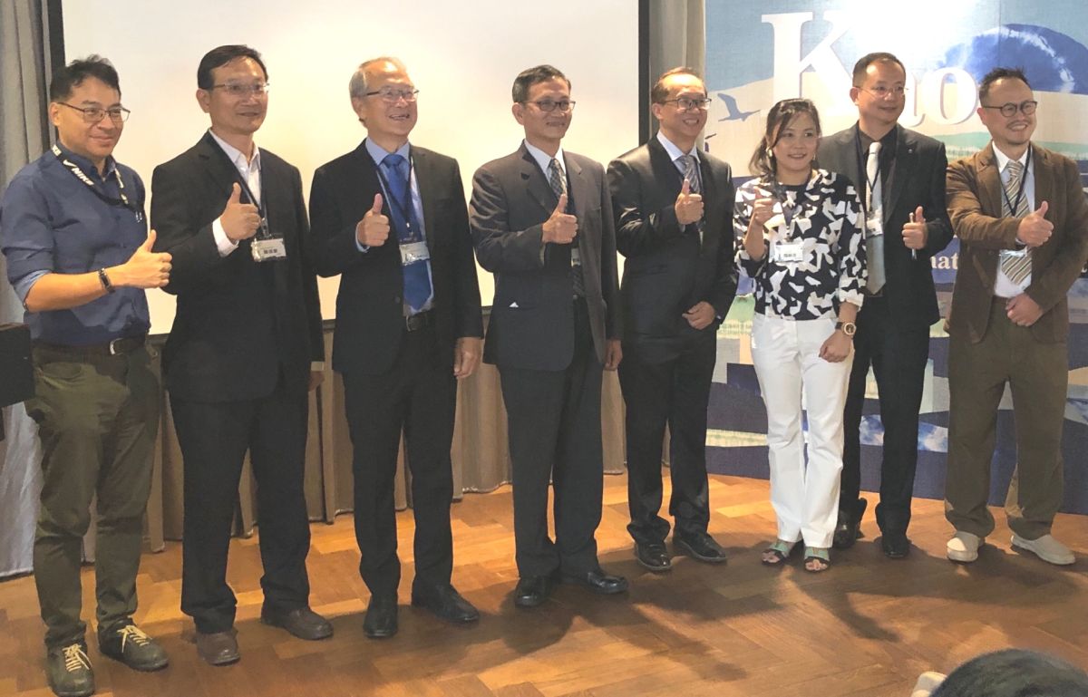 ▲高雄市政府海洋局舉辦高雄遊艇國際交流會，由副局長黃登福(左4)主持。(圖／記者黃守作攝，2019.11.25)
