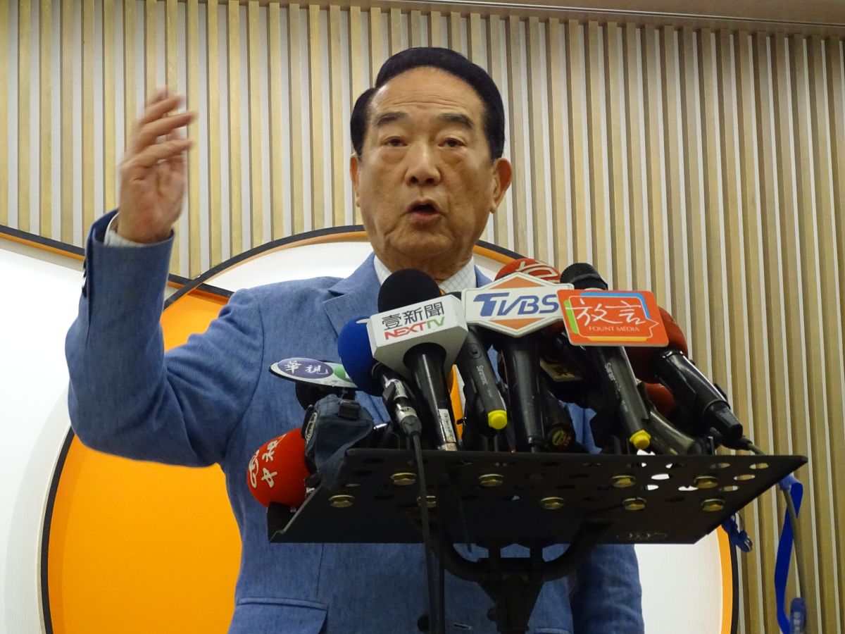 ▲親民黨總統參選人宋楚瑜表示，若當選將成立內閣制大聯合政府。（圖／記者呂炯昌攝, 2019.11.25）