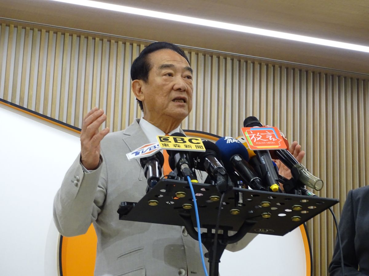 ▲民進黨推反滲透法，親民黨總統參選人宋楚瑜批評「選前騙選票、製造恐懼感」。（圖／記者呂炯昌攝, 2019.11.26）