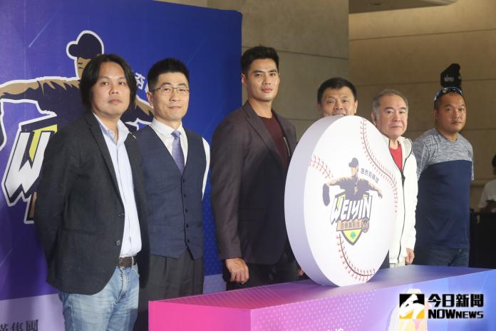 ▲陳偉殷返台記者會（圖／記者葉政勳攝 , 2019.11.27）