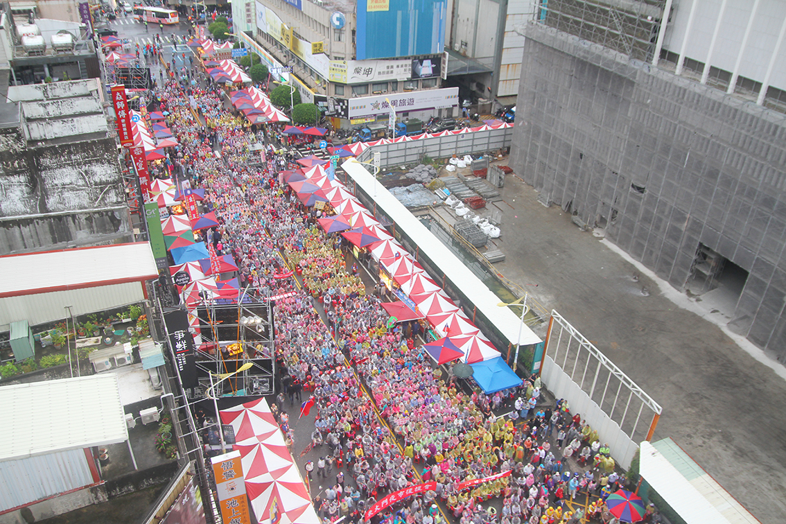 ▲無黨籍立委參選人傅崐萁今成立競選總部，現場超過5000名支持民眾前來力挺。（圖／記者鄭志宏攝）