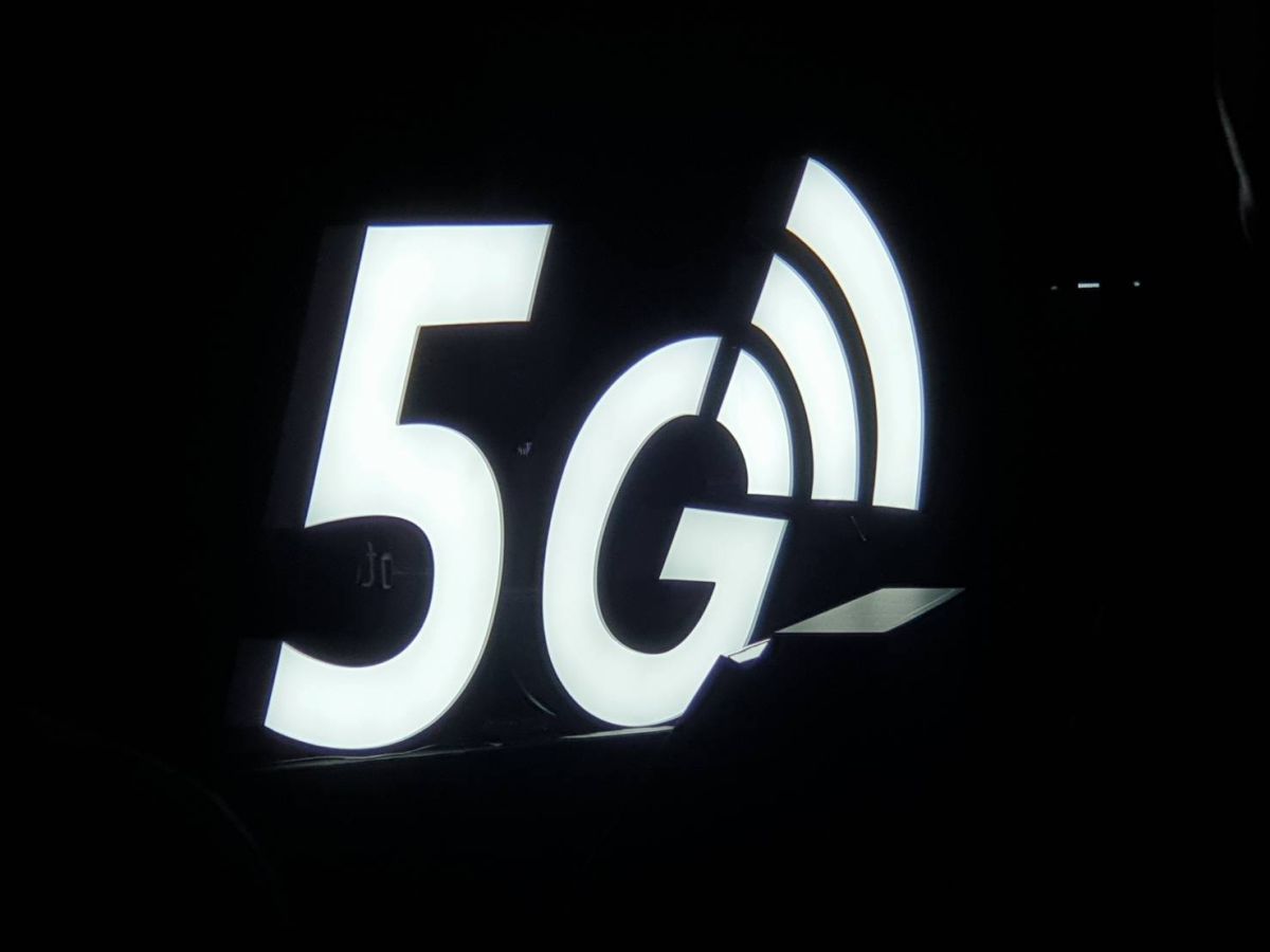 ▲有法人預期2020年起各國5G商轉進程將全面啟動，台股長線動能強。（圖／NOWnews資料照片）