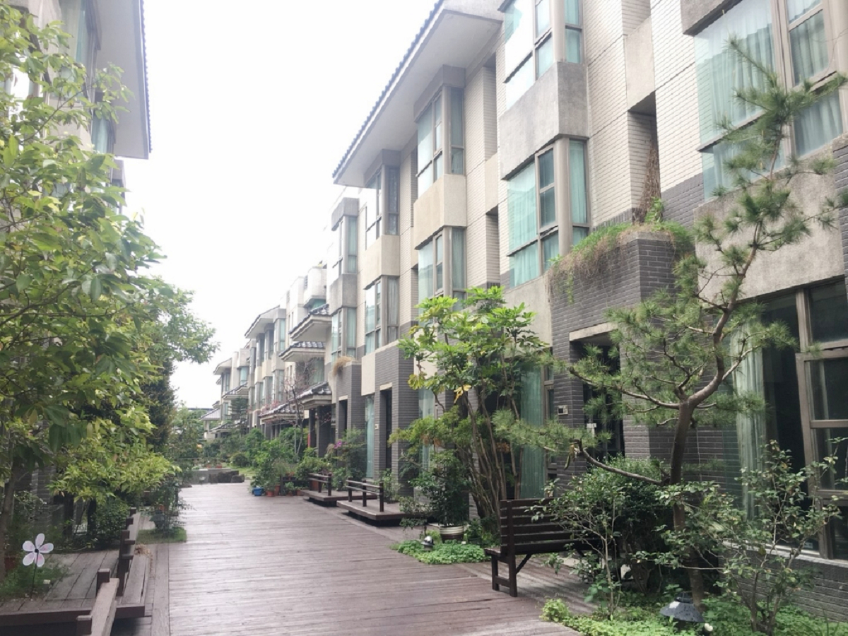 ▲〈達人帶路〉彰美商圈房價較彰化市區親民，社區型透天總價約1100-1300萬元。（圖／信義房屋提供）