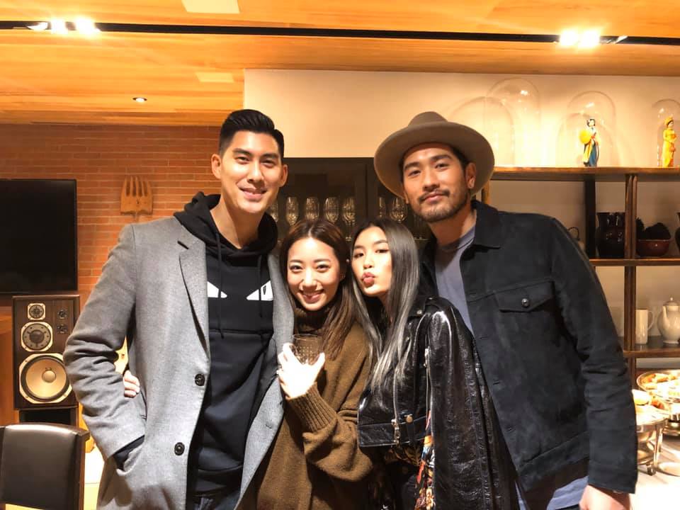 ▲毛加恩曝光自己與未婚妻還有高以翔與女友bella的同框照。（圖／翻攝臉書）