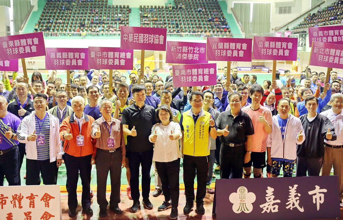 嘉義市辦諸羅山盃羽球賽，黃敏惠市長要培養羽球之星。(嘉義市政府提供)