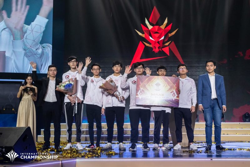 傳說對決AIC》越南Team Flash終奪冠軍 HKA拿下季軍
