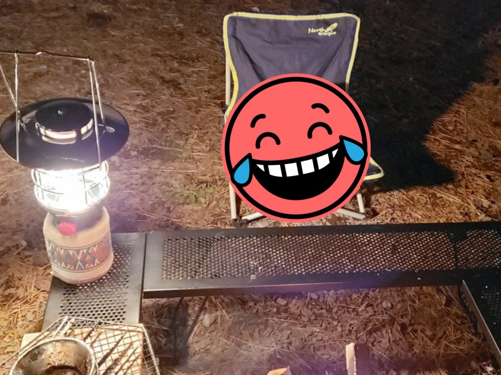 喵～這椅子朕要了。(圖/Twittter @cabhey_dj) 