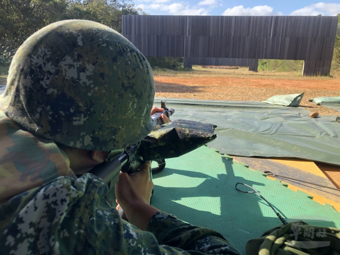 小型軍品研改

