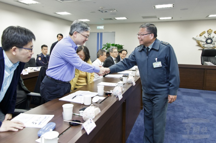 張副部長主持國推會委員會議　感謝提供國防自主建言
