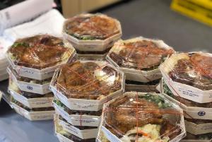 ▲便當熱賣關鍵為何?他點出一看法。(示意圖/翻攝自臉書粉專鐵路便當節) ▲便當熱賣關鍵為何?他點出一看法。(示意圖/翻攝自臉書粉專鐵路便當節)