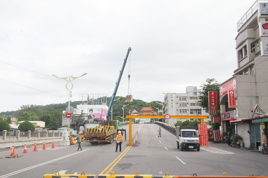 ▲花蓮市尚志橋今開始封閉進行修復，施工期約半年。（圖／記者鄭志宏攝影）