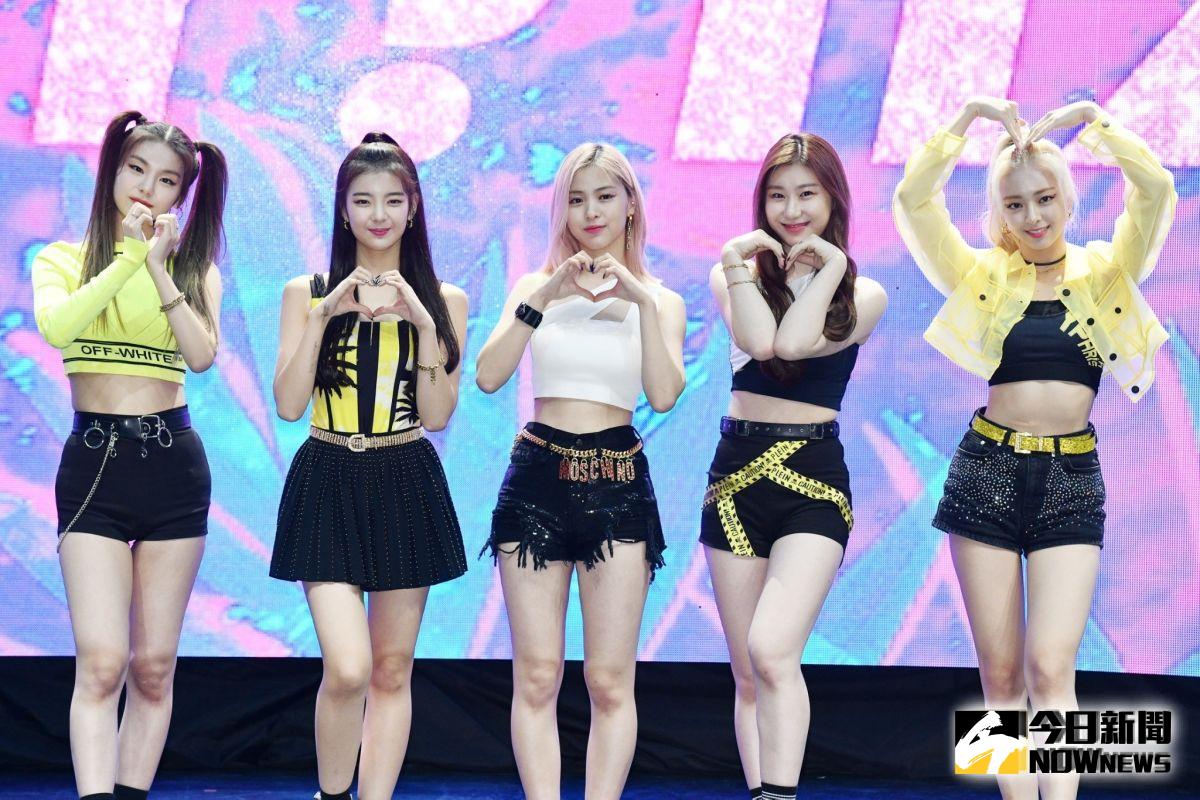 ▲ITZY結束活動後受訪。（圖／記者林柏年攝） 
