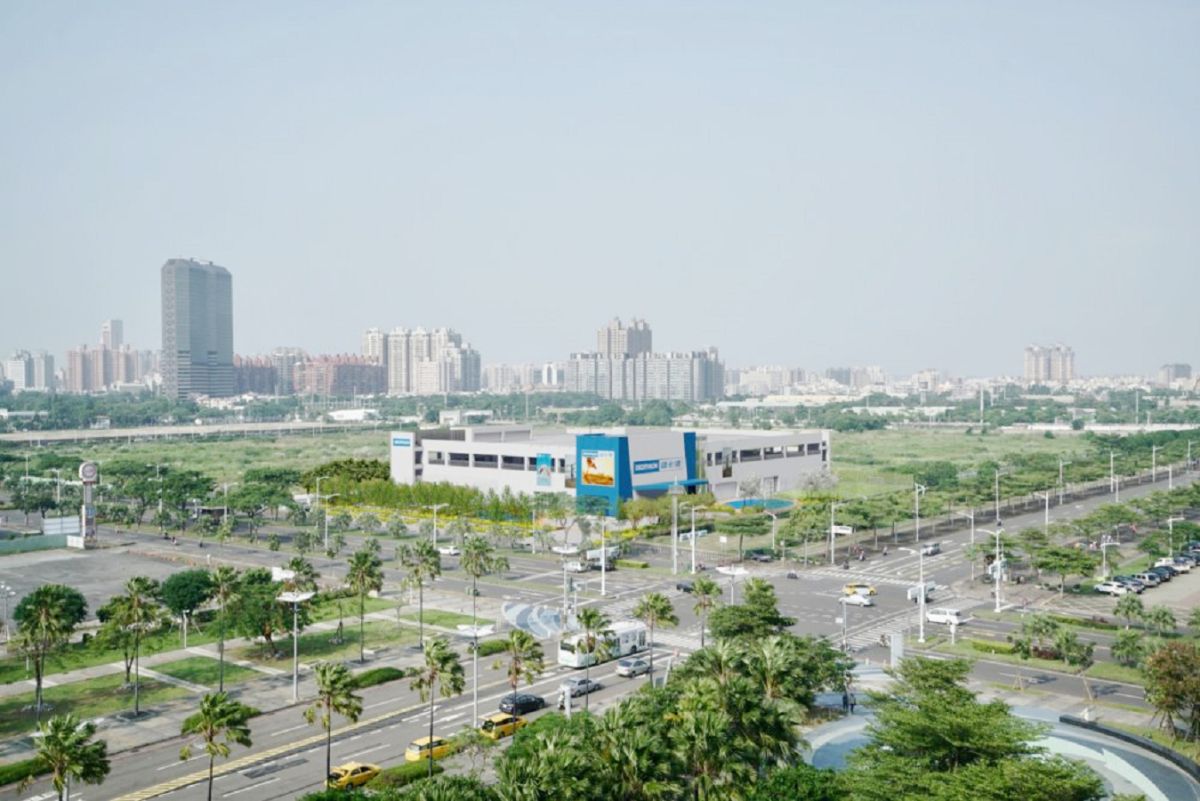 ▲全台最大迪卡儂將插旗高雄「多功能經貿園區」，日前已舉行動土典禮。圖為模擬圖。（圖／高雄市都發局官網）