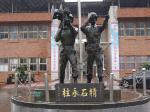 S__13615263 ▲陸軍21砲指部內的刺針飛彈假人銅像。(圖/陸軍司令部提供)