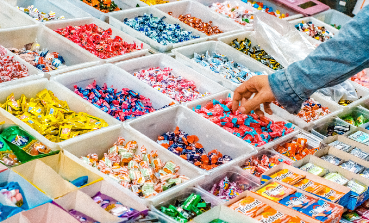 ▲童年回憶中「糖果」是重要的一環，也免不了有些地雷口味。（示意圖，非當事情境／取自 Unsplash ）