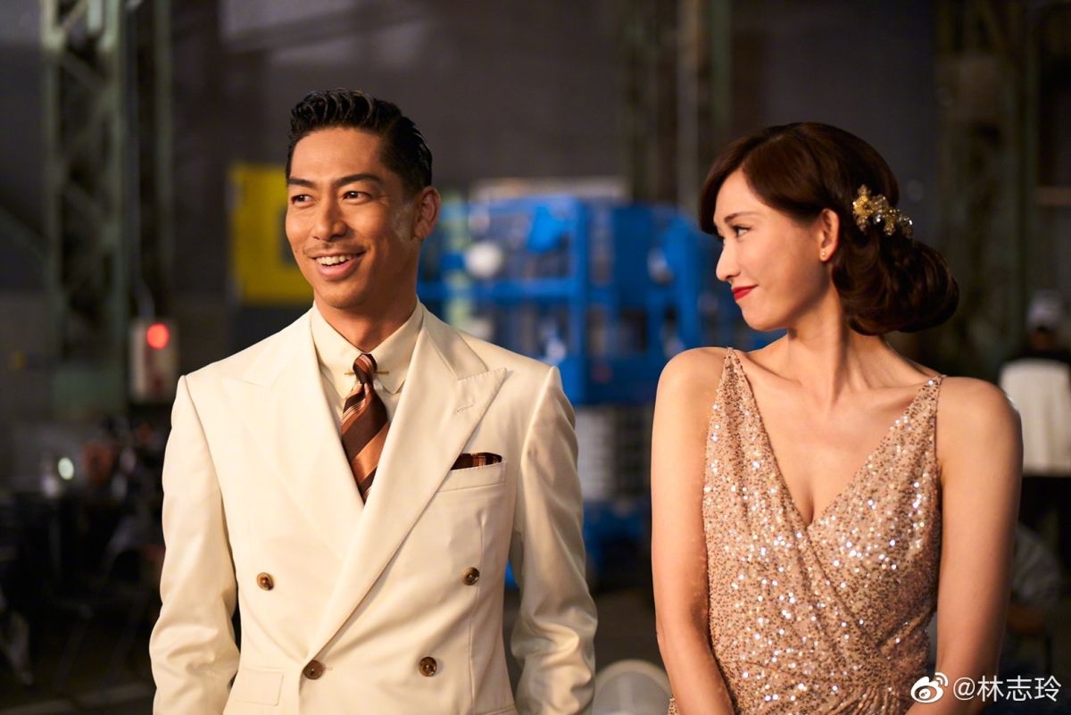 ▲林志玲（右）發文放閃。（圖／翻攝林志玲微博）