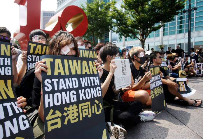 對香港司法不信任！紐時驚爆：200名港人逃難來台灣　
