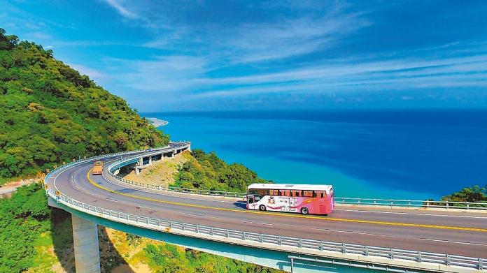 台灣最美公路年底通車 比澳洲藍色公路還美
