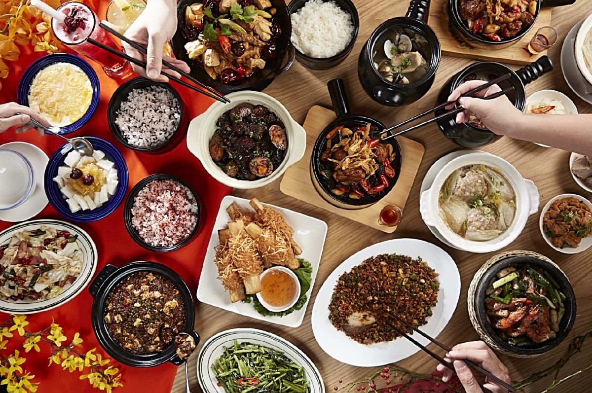 ▲年末迎來歡聚尾牙，瓦城旗下餐廳分別祭出「尾牙春酒旺年宴」套餐搶攻節慶商機。（圖／瓦城泰統提供）