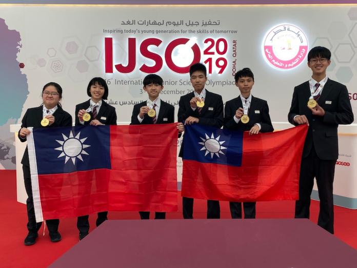▲台灣參加今年第16屆國際國中科學奧林匹亞競賽，今（11）日傳回捷報，6位參賽學生共獲6金，國家總體排名第2名。（圖／教育部提供）