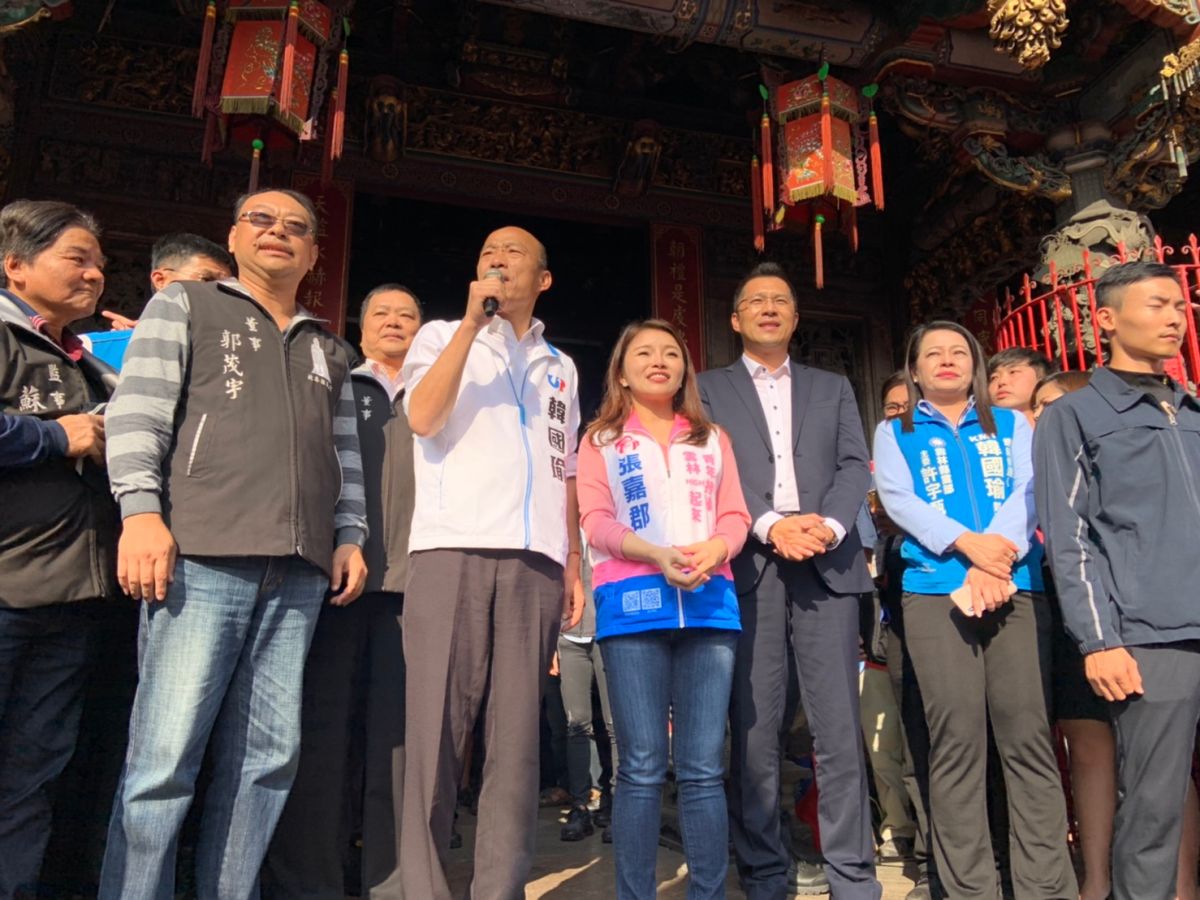 雲林縣立委候選人張嘉郡表示，若進立法院，會爭取雲林高鐵站班次增加。 (圖/記者吳承翰攝)