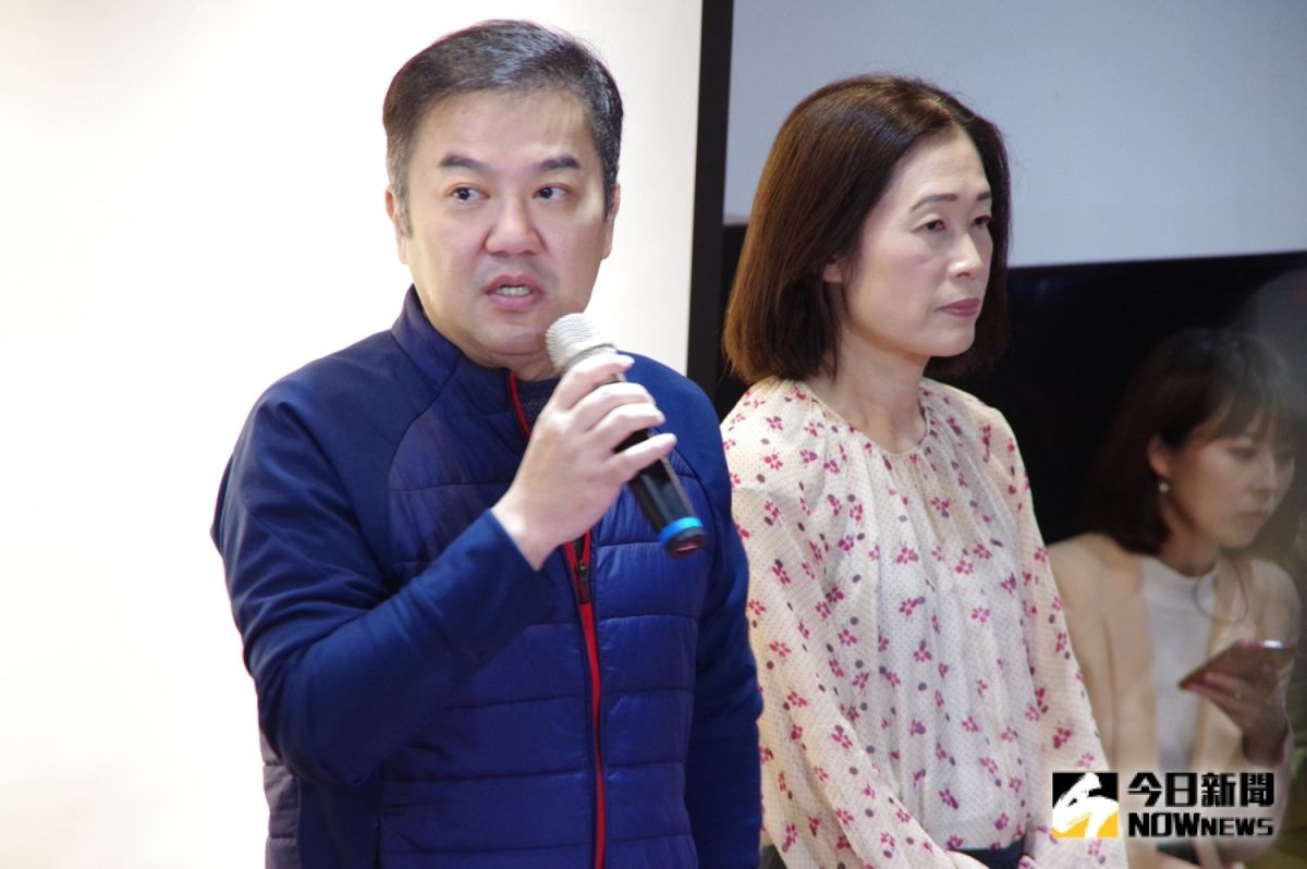 ▲遠東航空董事長張綱維出面澄清說是「一場烏龍」，不過民航局回應，已發出公文報請交通部廢止其民用航空營運許可證。（圖／記者陳致宇攝, 2019.12.13）