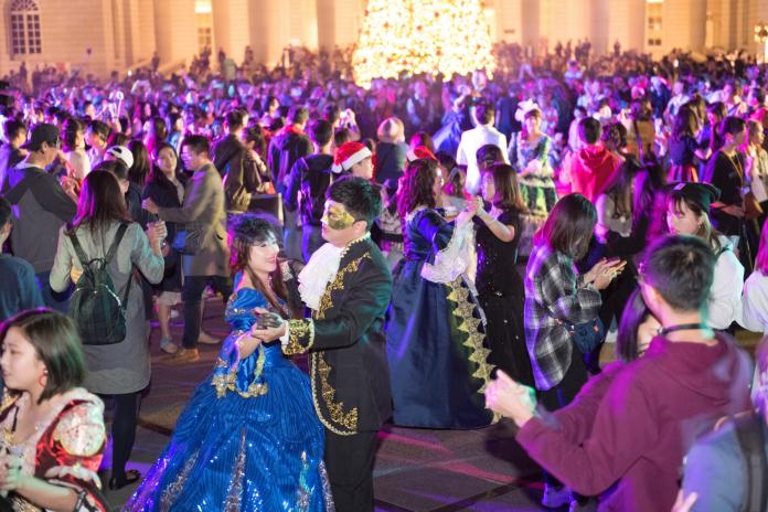 奇美聖誕化裝舞會　民眾嗨玩扮裝秀
