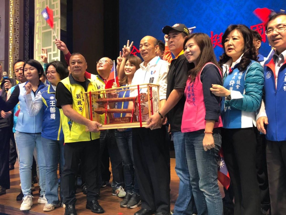 韓國瑜15日都在高雄進行競選活動。 (圖/韓國瑜競選辦公室提供)