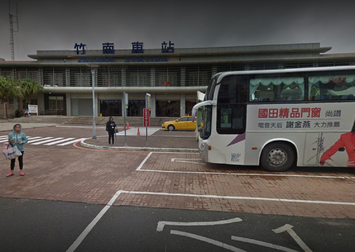 ▲有網友在 PTT 發問「為何竹南的小孩都說自己是新竹人？」釣出在地居民解答。（圖／翻攝自Google map）