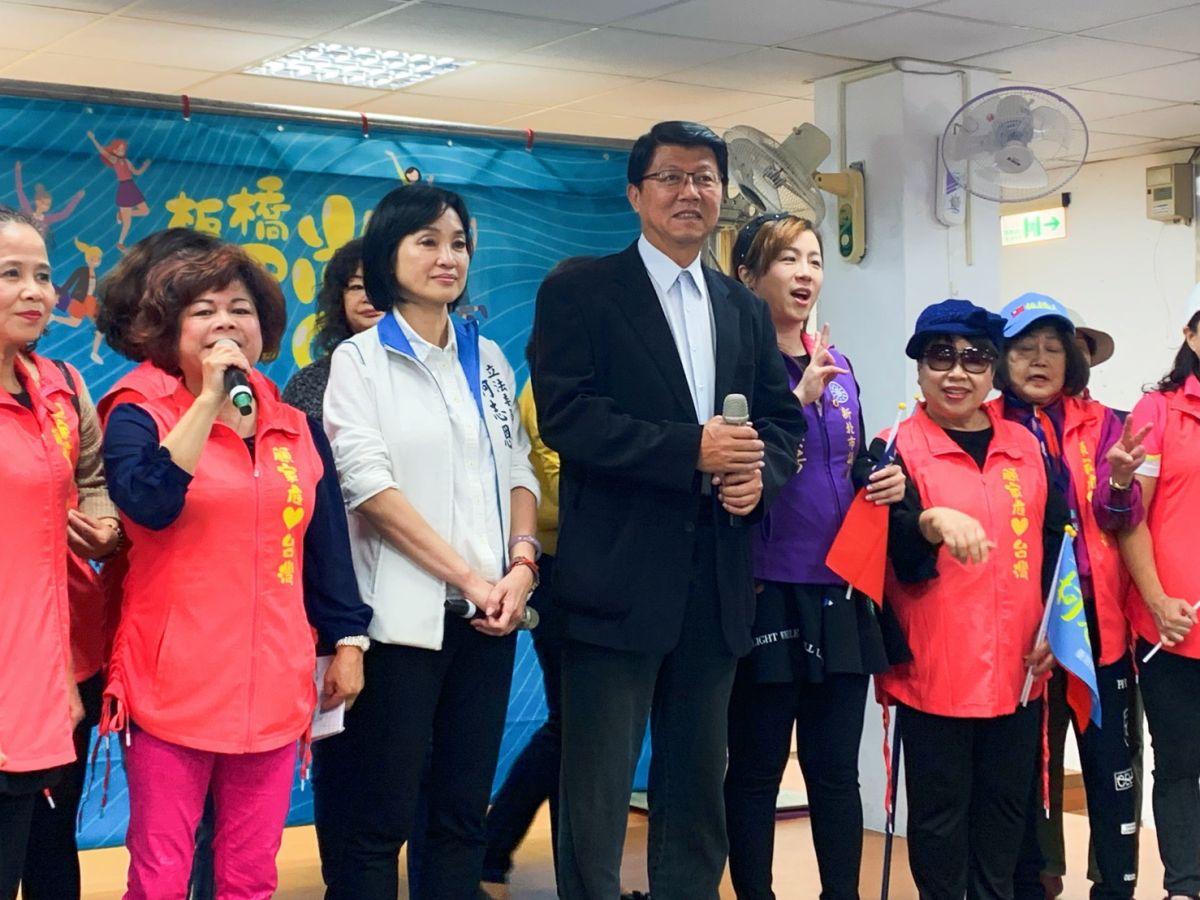 ▲國民黨新北市立委候選人柯志恩今（17）舉辦婦女後援會成立大會，邀請台南市黨部主委謝龍介出席。（圖／記者宋原彰攝，2019.12.17）