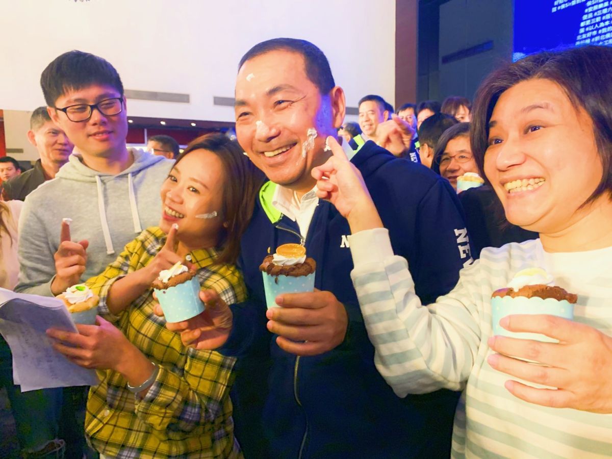 ▲新北市政府團隊就職即將滿週年！今(18)日舉辦「為民侯Sir」執政周年記者會。（圖／記者宋原彰攝，2019.12.18）