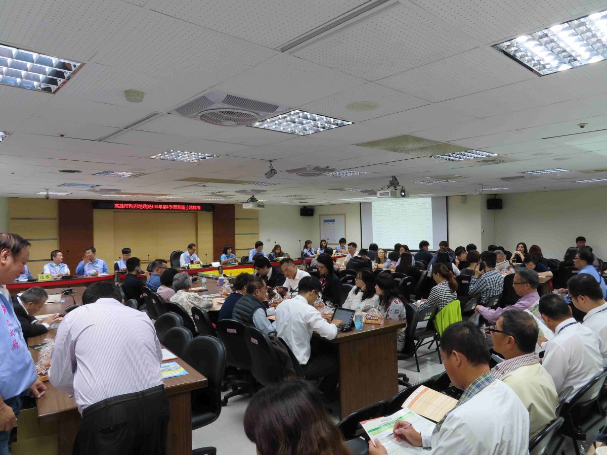 ▲高市地政局今日辦理今年第4季開發區土地標售，開標現場人氣強強滾。（圖／高市地政局提供）