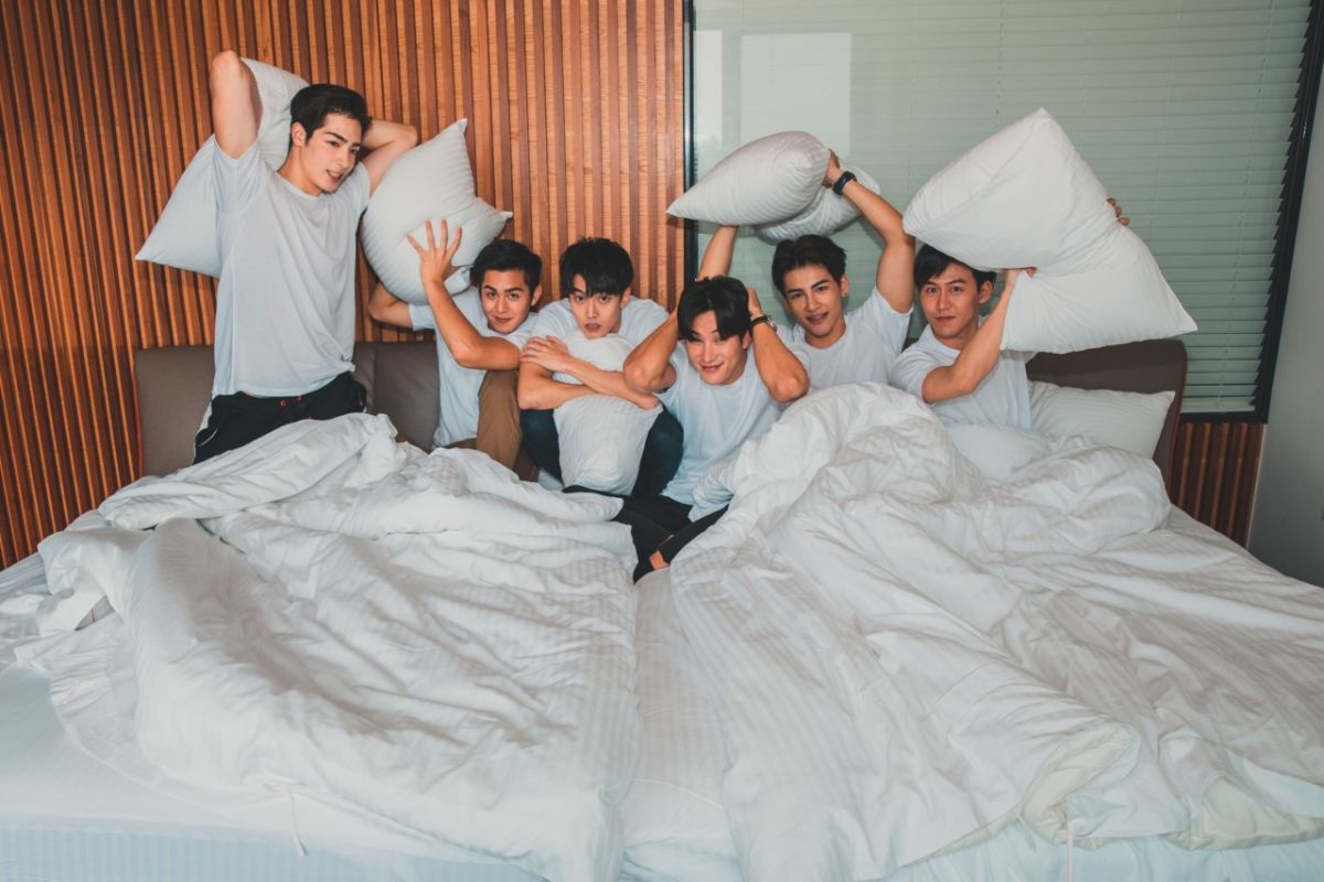 ▲演員們戲裡戲外隨時保持最佳「戀愛」狀態。（圖／ 照片提供：達騰娛樂） 

 