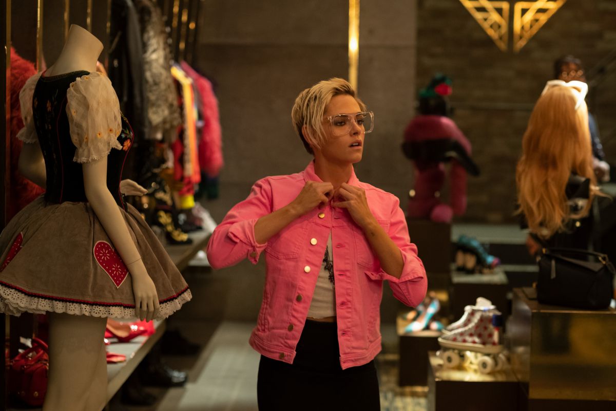 ▲克莉絲汀史都華在片中有搞笑演出。（圖／索尼影業）
