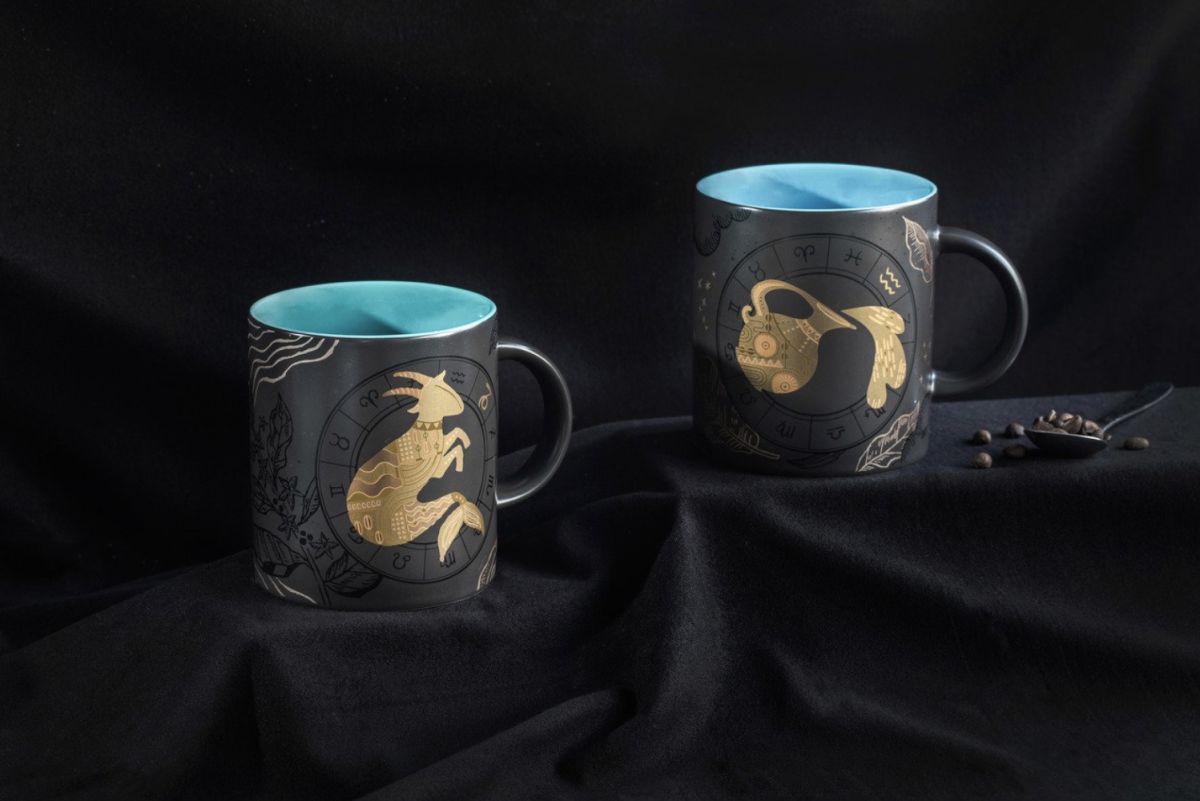 星巴克摩羯、水瓶馬克杯將於12月26日正式發售。（星巴克提供）
