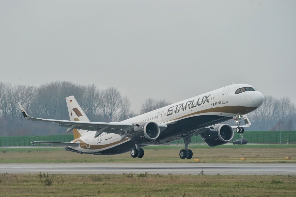 ▲星宇航空第二架 321neo 客機於德國漢堡時間 12 月 19 日晚間 7:45 交付，預計 23 日上午 6:30 由董事長張國煒親自駕駛回台灣。（圖／星宇航空）