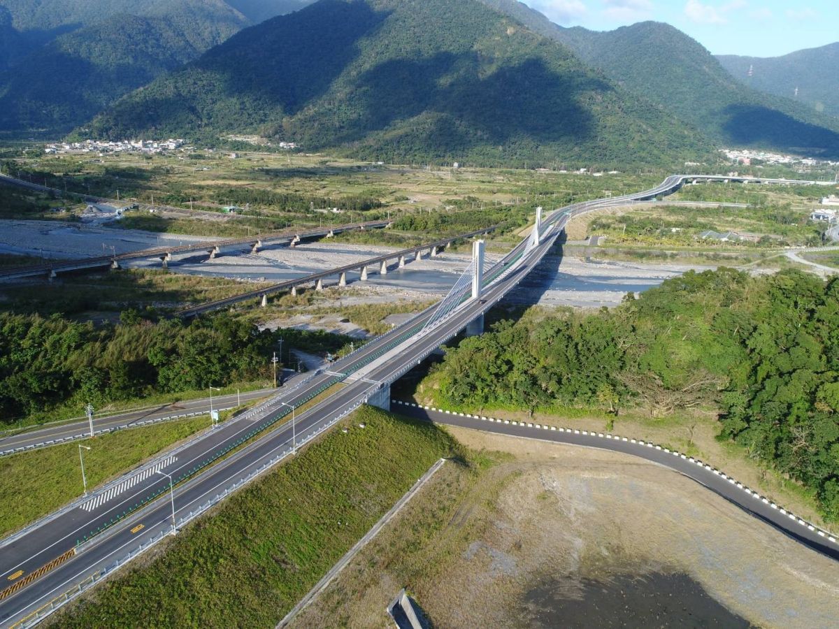 ▲因應璨樹颱風逐漸逼近南臺灣，公路總局今（10）日表示，將視風雨狀況，目前針對9條山區公路，發布預警警戒作為，同時，不排除陸續實施預警性封路路段。（圖／公路總局提供）